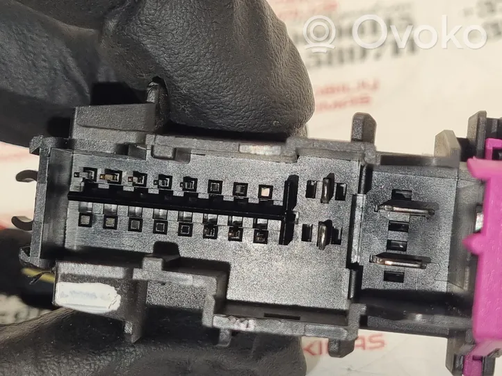 Audi A6 S6 C6 4F Cablaggio porta anteriore 8E0972701