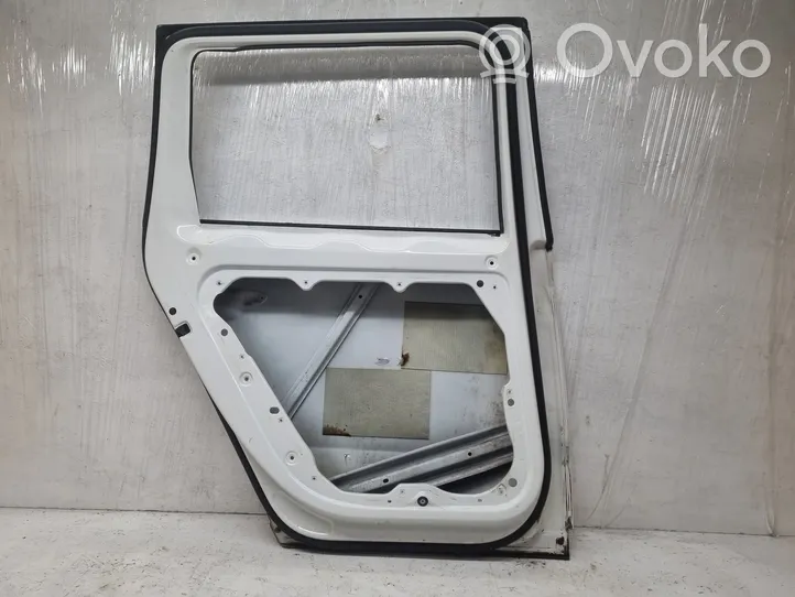 Volkswagen PASSAT B6 Rear door 3C9833311