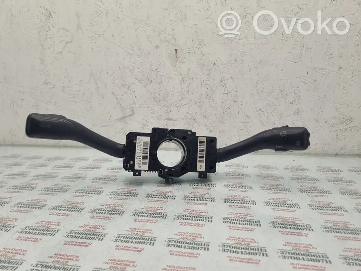 Skoda Octavia Mk1 (1U) Commodo, commande essuie-glace/phare 8L0953513G