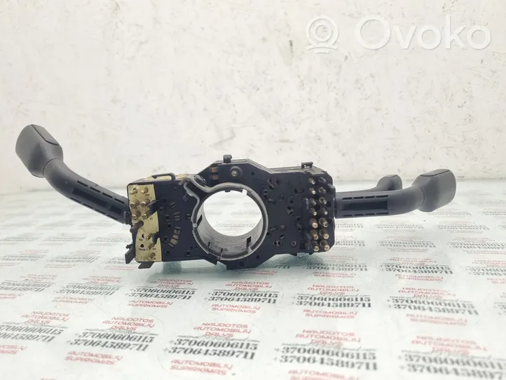 Audi A4 S4 B5 8D Leva/interruttore dell’indicatore di direzione e tergicristallo 4B0953513