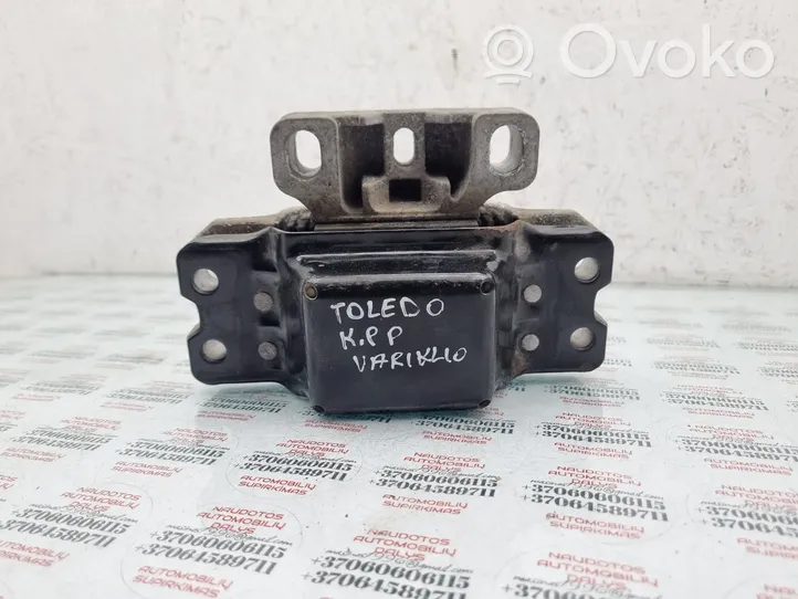 Seat Toledo III (5P) Dzinēja spilvens 1K0199555M