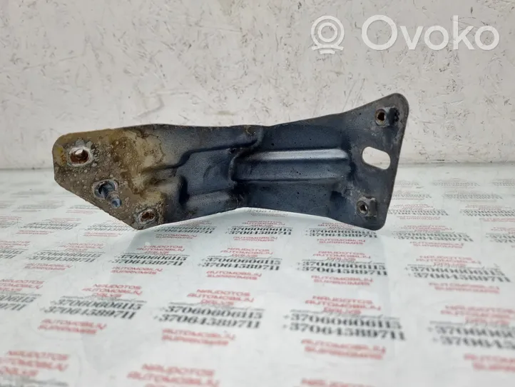 Seat Toledo III (5P) Support de montage d'aile 5P0821135