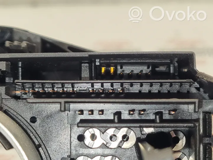 Volkswagen Polo IV 9N3 Leva/interruttore dell’indicatore di direzione e tergicristallo 6Q0953503CE