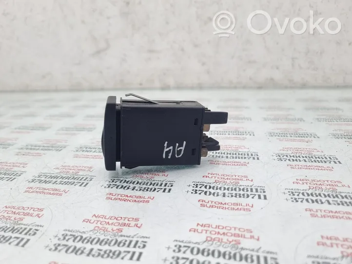 Audi A4 S4 B5 8D Hazard light switch 8D0941509C