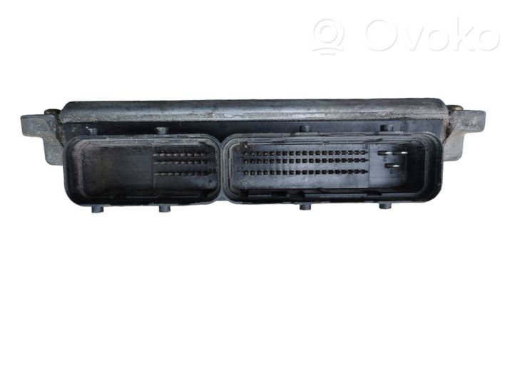 Opel Sintra Calculateur moteur ECU 90569337