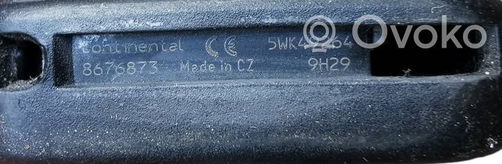 Volvo XC70 Zündschlüssel / Schlüsselkarte 8676873