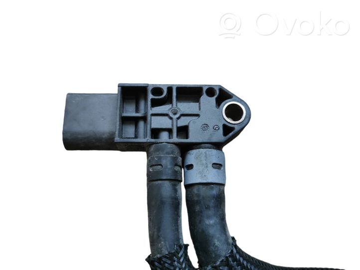 Volkswagen Tiguan Exhaust gas pressure sensor 076906051B