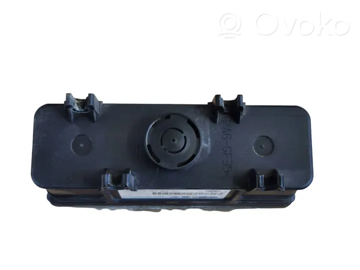 Volkswagen Golf III Calculateur moteur ECU 032906030G