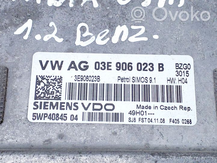 Skoda Fabia Mk2 (5J) Sterownik / Moduł ECU 03E906023B