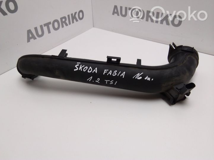 Skoda Fabia Mk3 (NJ) Tube d'admission d'air 04E145673C