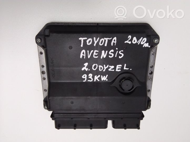 Toyota Avensis T270 Variklio valdymo blokas 8966105D30