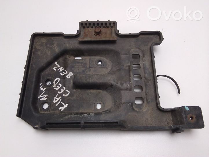 KIA Ceed Vassoio scatola della batteria 371502H100