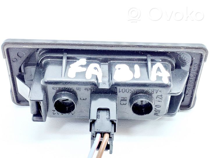 Skoda Fabia Mk3 (NJ) Lampa oświetlenia tylnej tablicy rejestracyjnej 3AF943021