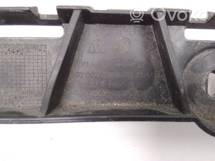 Skoda Octavia Mk3 (5E) Mocowanie narożnika zderzaka tylnego 5E9807393