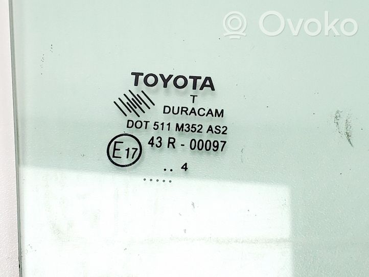 Toyota Yaris Szyba karoseryjna drzwi DOT511M352AS2