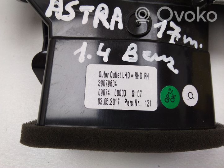Opel Astra K Dysze / Kratki nawiewu deski rozdzielczej 39079604