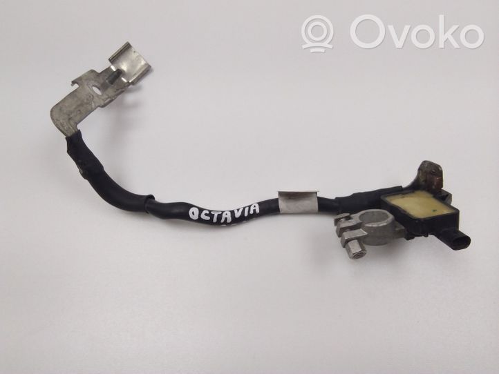 Skoda Octavia Mk3 (5E) Faisceau câbles positif 5Q0915181F