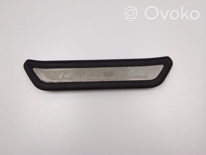 Hyundai i40 Rear sill trim cover 858783Z100