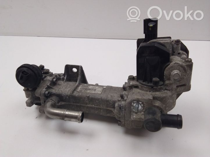 Hyundai i30 EGR valve cooler 284202A610