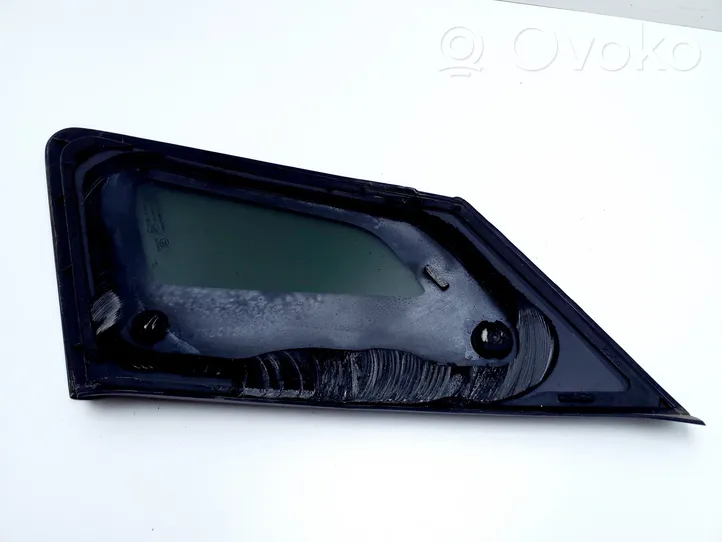 Opel Grandland X Rear side window/glass YP00065980