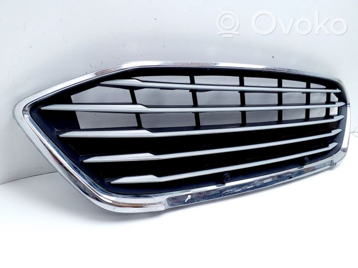 Ford Focus Maskownica / Grill / Atrapa górna chłodnicy JX7B8C436A