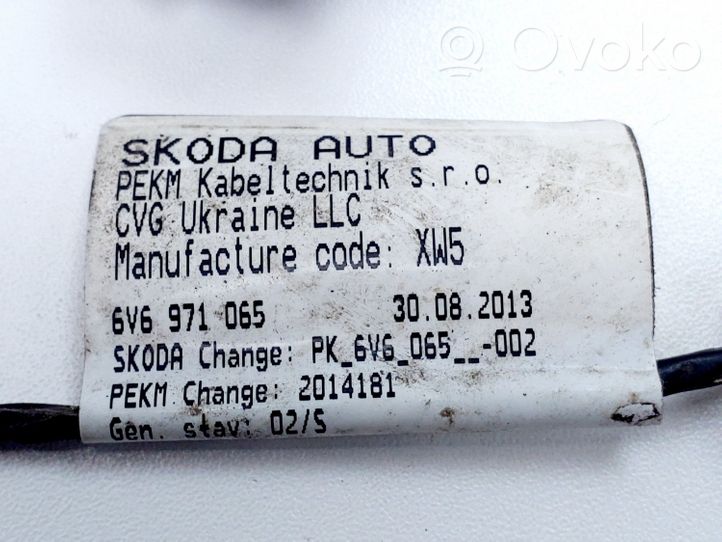 Skoda Fabia Mk3 (NJ) Pysäköintitutkan anturin johtosarja (PDC) 6V6971065