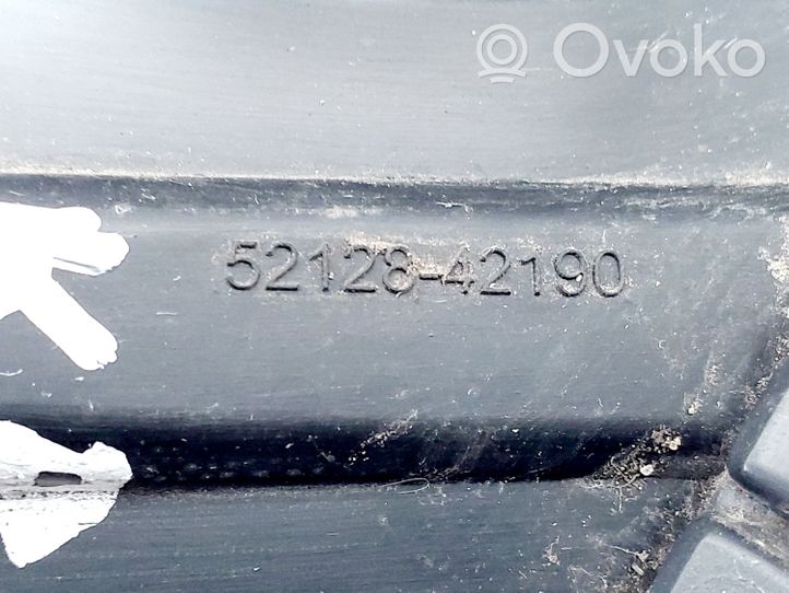 Toyota RAV 4 (XA40) Etupuskurin alempi jäähdytinsäleikkö 5212842190