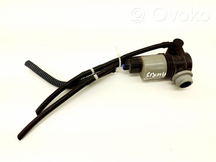 Toyota Auris E180 Pompe de lave-glace de pare-brise 1020974