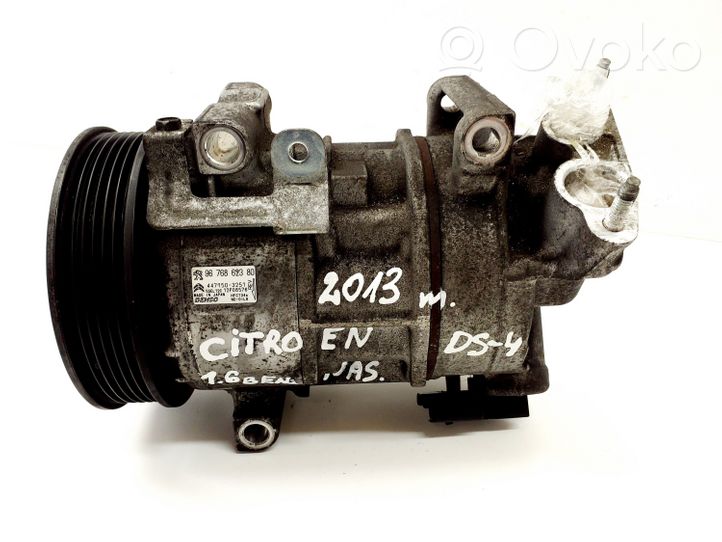 Citroen DS4 Ilmastointilaitteen kompressorin pumppu (A/C) 9676862380