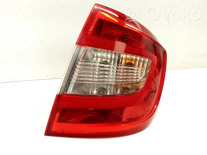 Skoda Rapid (NH) Lampa tylna 5JH945258