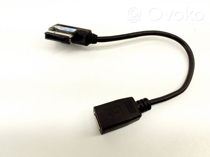 Volkswagen Tiguan Connettore plug in AUX 5N0035558