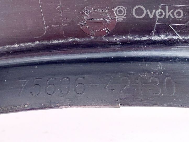 Toyota RAV 4 (XA40) Listwa błotnika tylnego 7560642130