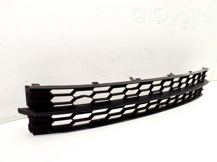 Skoda Rapid (NH) Grille inférieure de pare-chocs avant 5JA853677