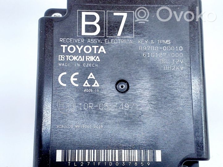 Toyota Yaris Cross Autres dispositifs 897B00D010