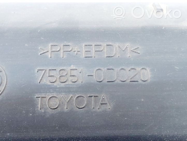 Toyota Yaris Marche-pieds 758510D020