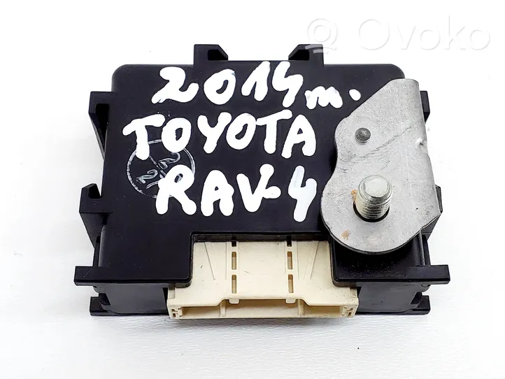 Toyota RAV 4 (XA40) Altri dispositivi 8963042071