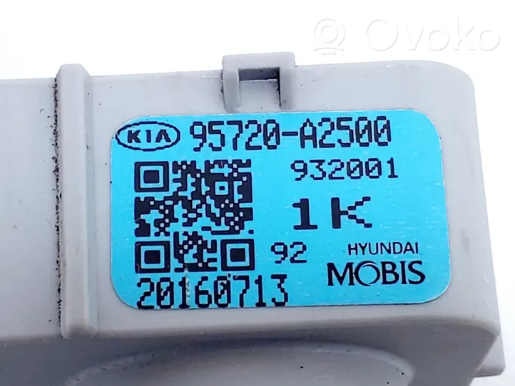 KIA Ceed Sensore di parcheggio PDC 95720A2500