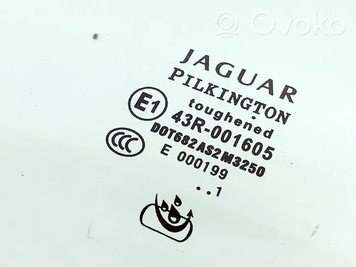 Jaguar XF X250 Etuoven ikkunalasi, neliovinen malli 
