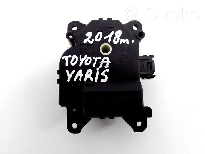 Toyota Yaris Sklendės valdymo varikliukas 1138002800