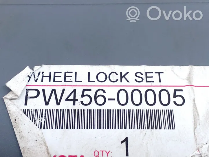 Toyota Aygo AB40 Anti-theft wheel nuts and lock PW45600005