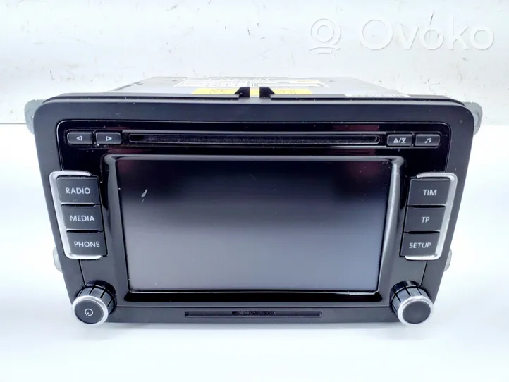 Volkswagen PASSAT CC Panel / Radioodtwarzacz CD/DVD/GPS 3C8035190