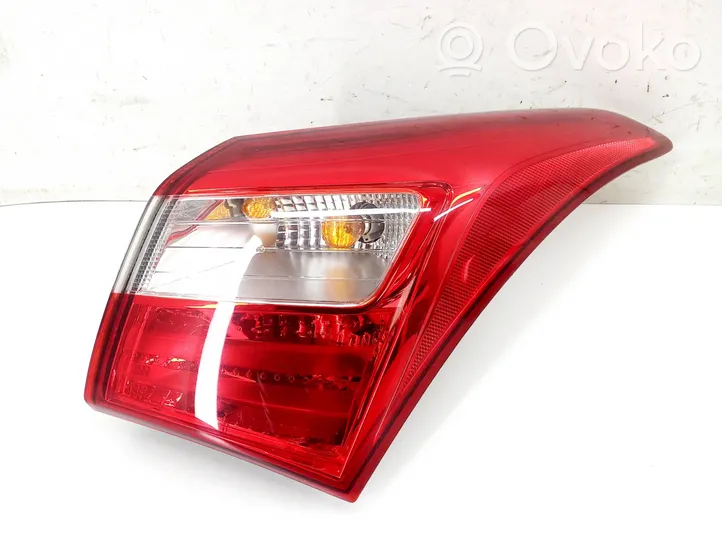 Hyundai i30 Lampa tylna 92402A50