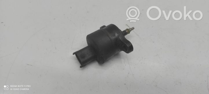 Audi 80 90 B3 Fuel pressure sensor 