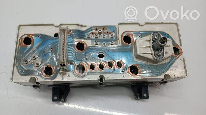 Ford Sierra Spidometrs (instrumentu panelī) 88BB100956AA