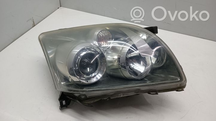 Toyota Avensis T250 Lampa przednia 50108
