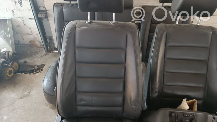 Volkswagen Touareg I Kit intérieur 