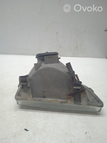 Ford Fiesta Phare frontale 007343