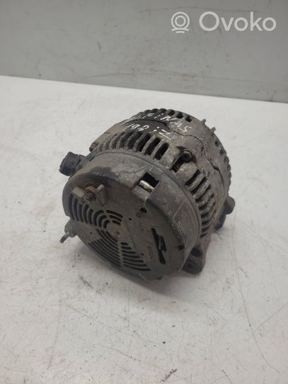 Volkswagen PASSAT B4 Alternator 028903025S