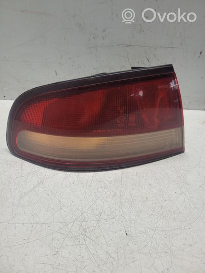 Mitsubishi Galant Luz trasera/de freno 0431612