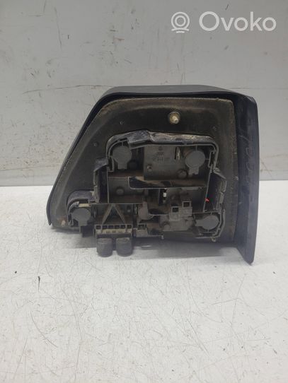 Volkswagen Golf II Lampa tylna 191945257